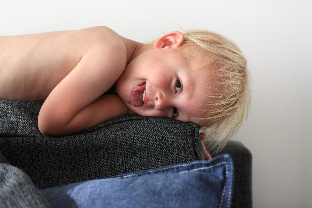 52-27 - that tongue sure is something and being naked is the best