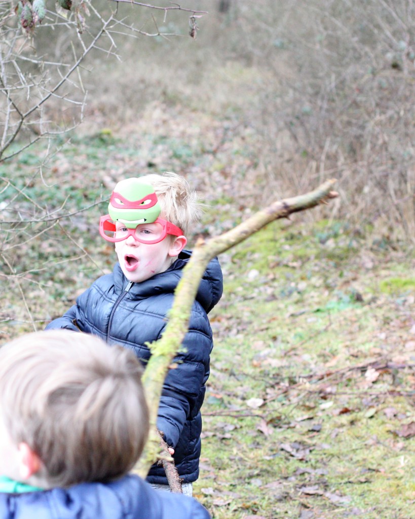 52-8 - playing ninja turtle