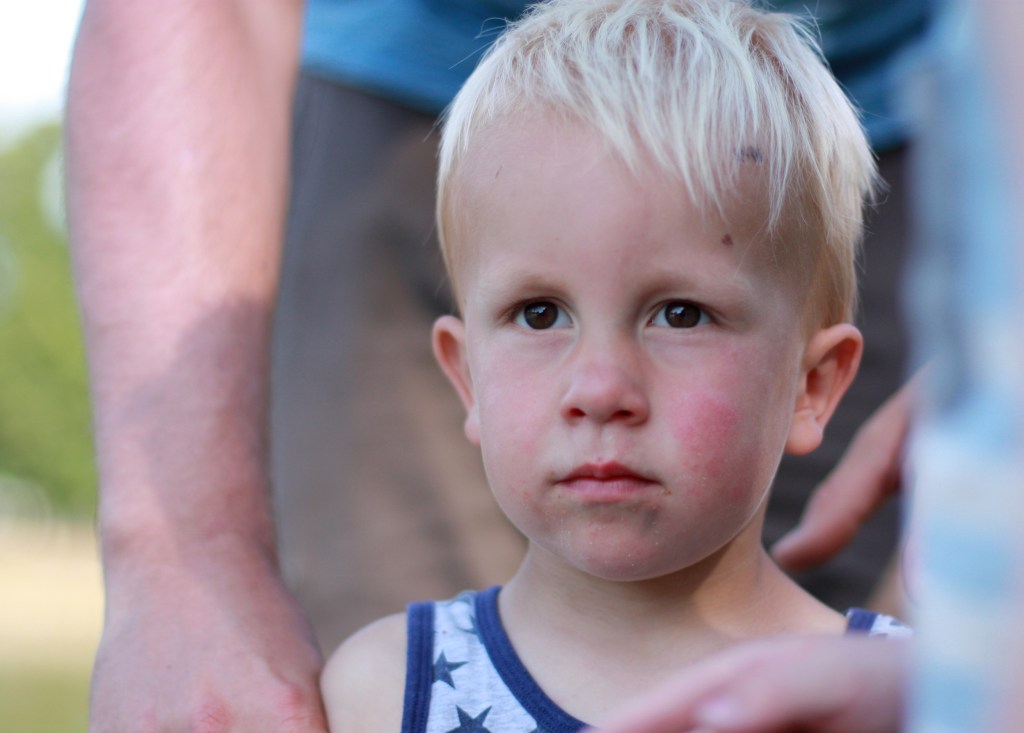 52-32 - such powerfull eyes